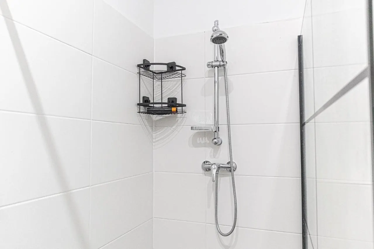 アパート 9 Min From City Center - Beautiful Studio Near U1 Reumannplatz ウィーン