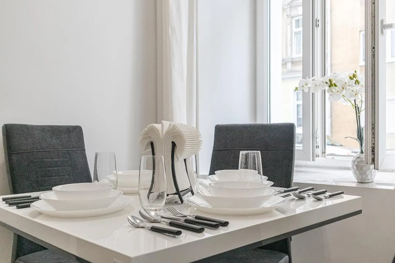 Apartamento 9 Min From City Center - Beautiful Studio Near U1 Reumannplatz Viena