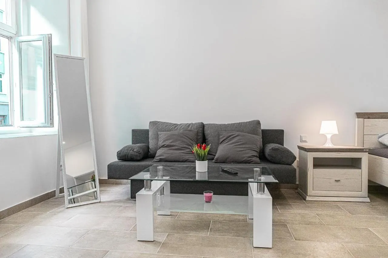 9 Min From City Center - Beautiful Studio Near U1 Reumannplatz Viena